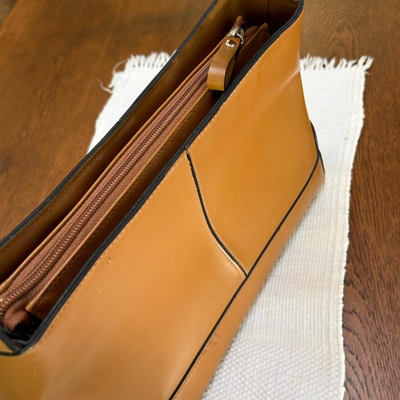 Aldo faux leather structured shoulder bag, single handle w/contrasting accents. - Picture 5 of 10